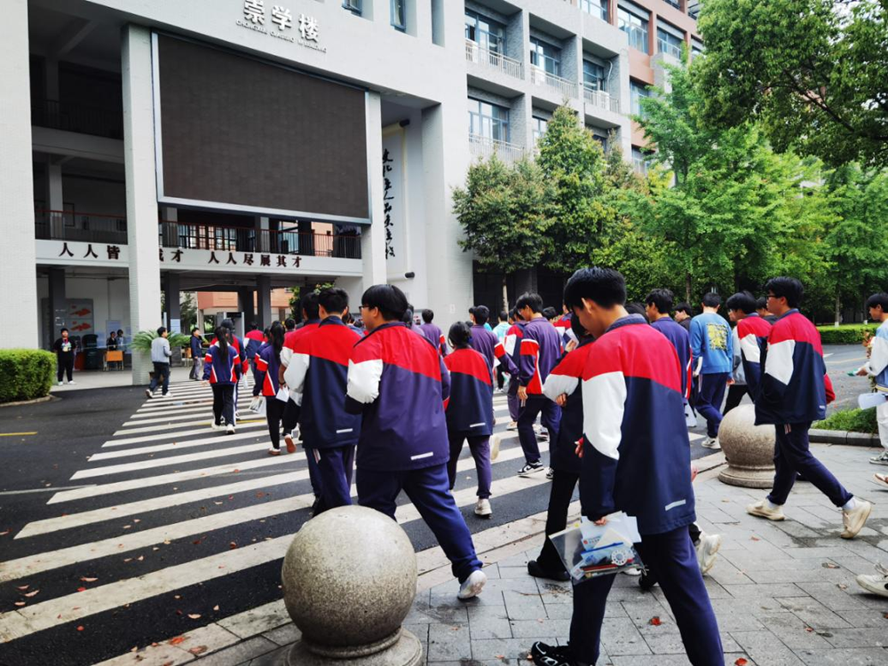 5ecaff38fe924bc887ace267eb683d71.png 5ecaff38fe924bc887ace267eb683d71.png